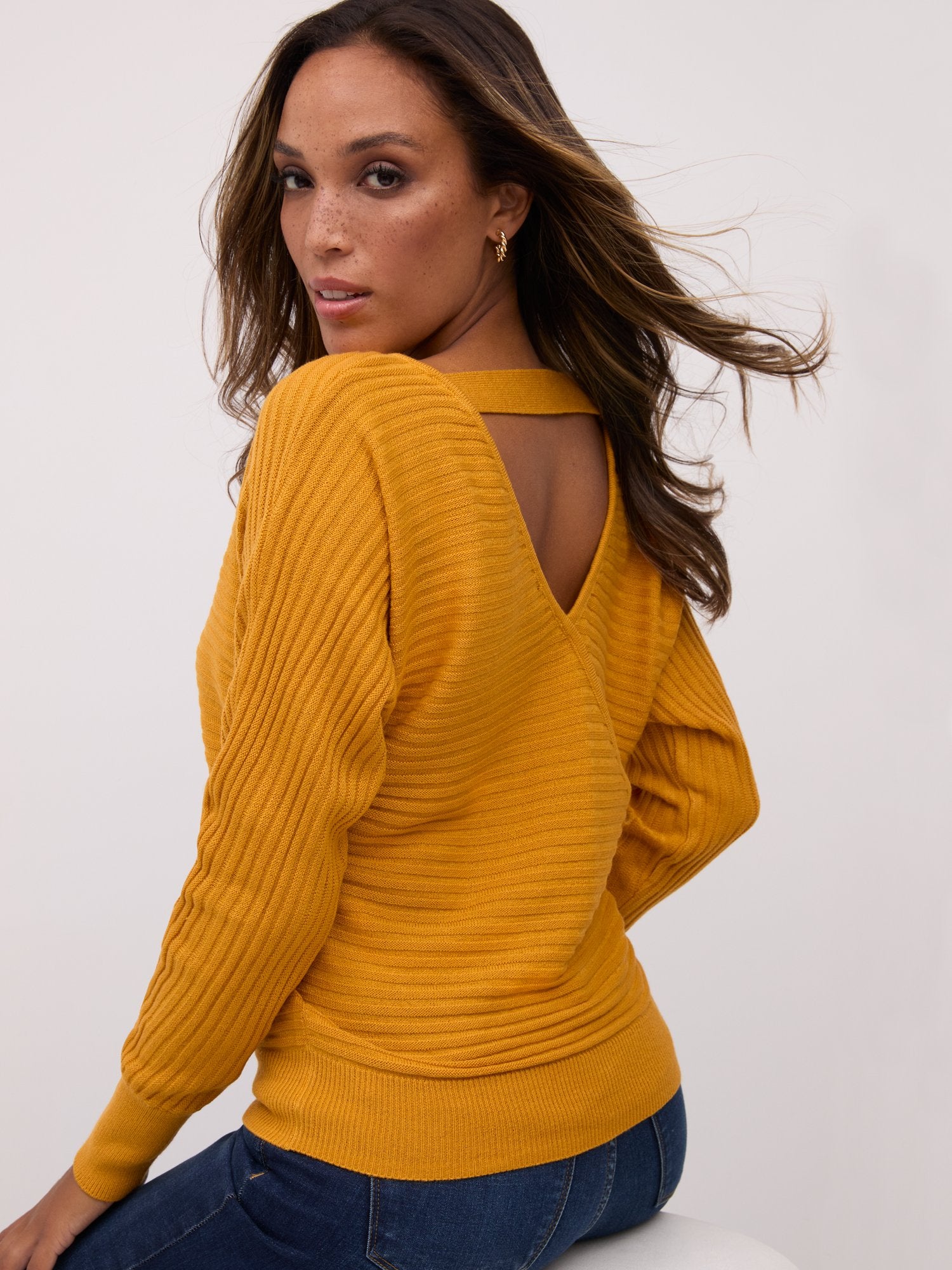 #color_GOLDEN YELLOW