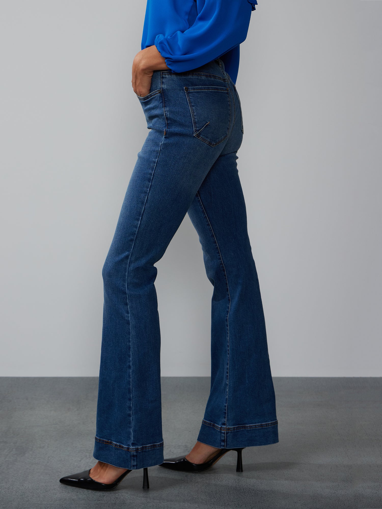 #color_MEDIUM BLUE WASH