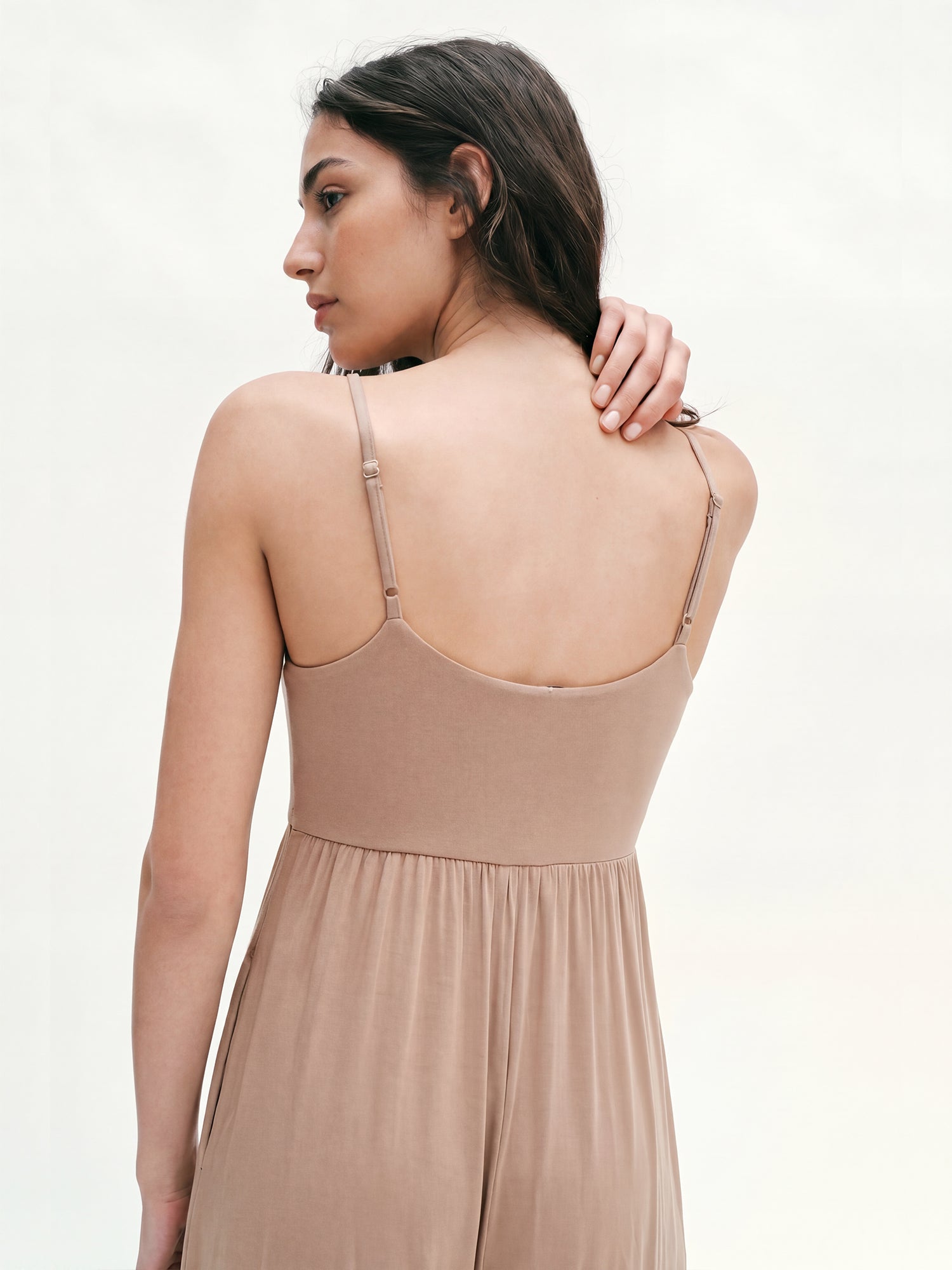 #color_TAUPE