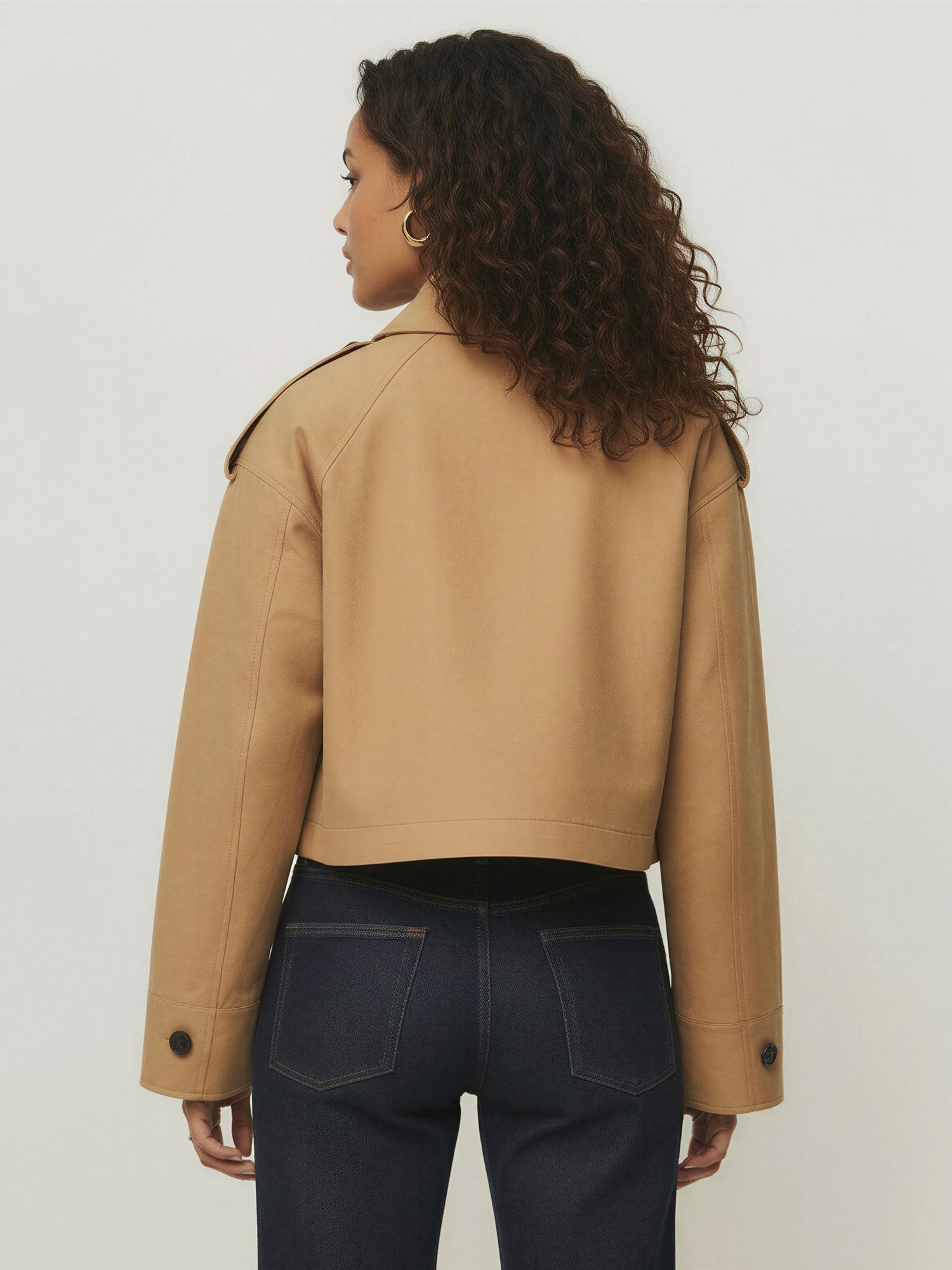 #color_KHAKI
