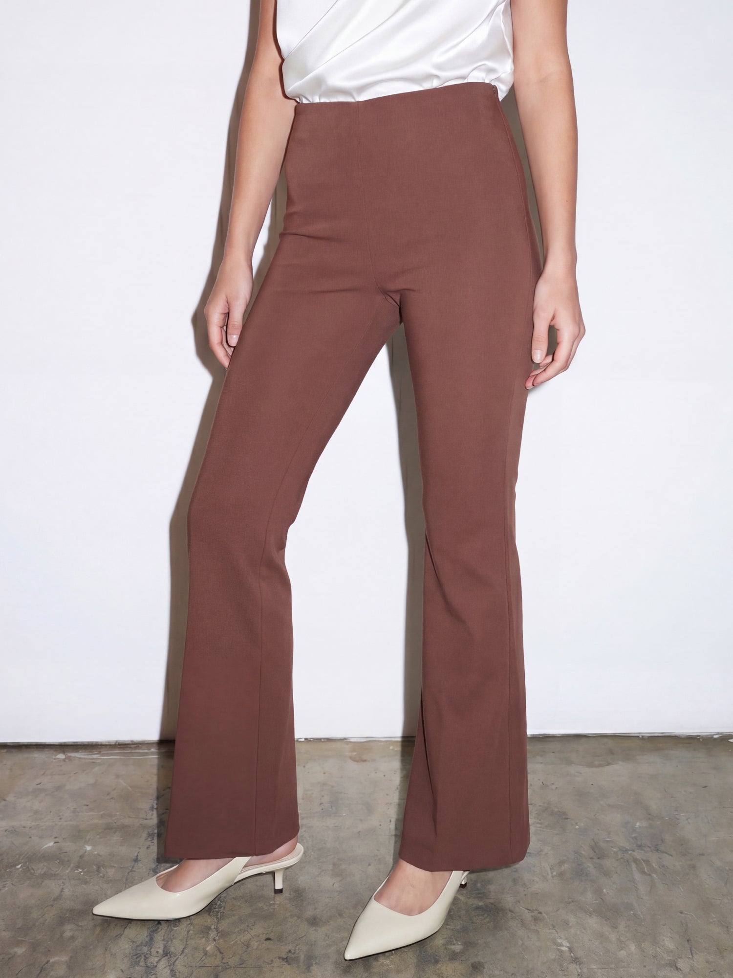 #color_BROWN