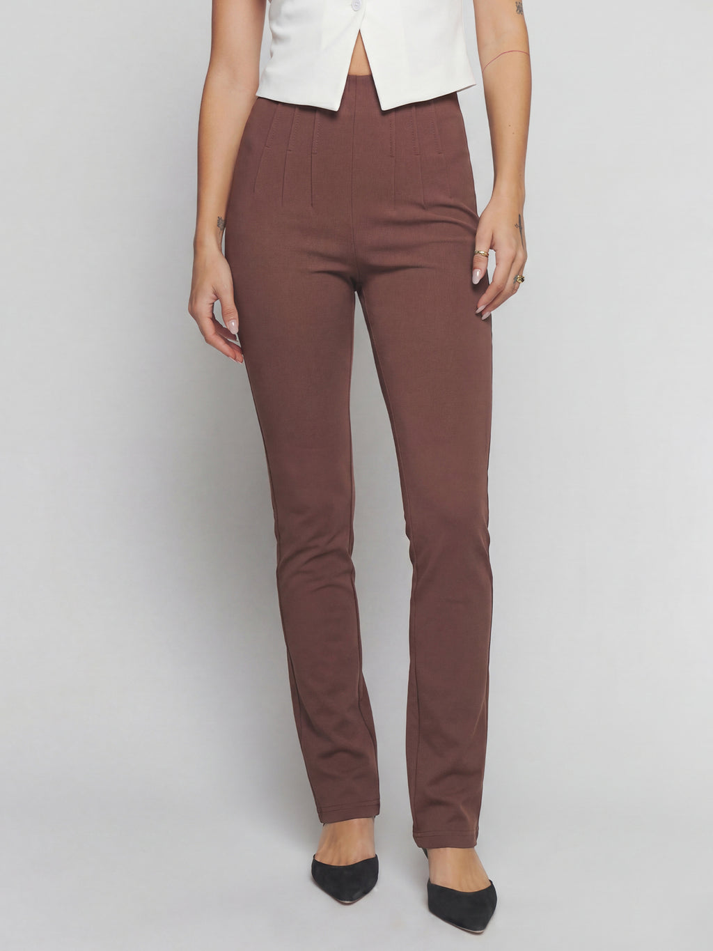 #color_BROWN