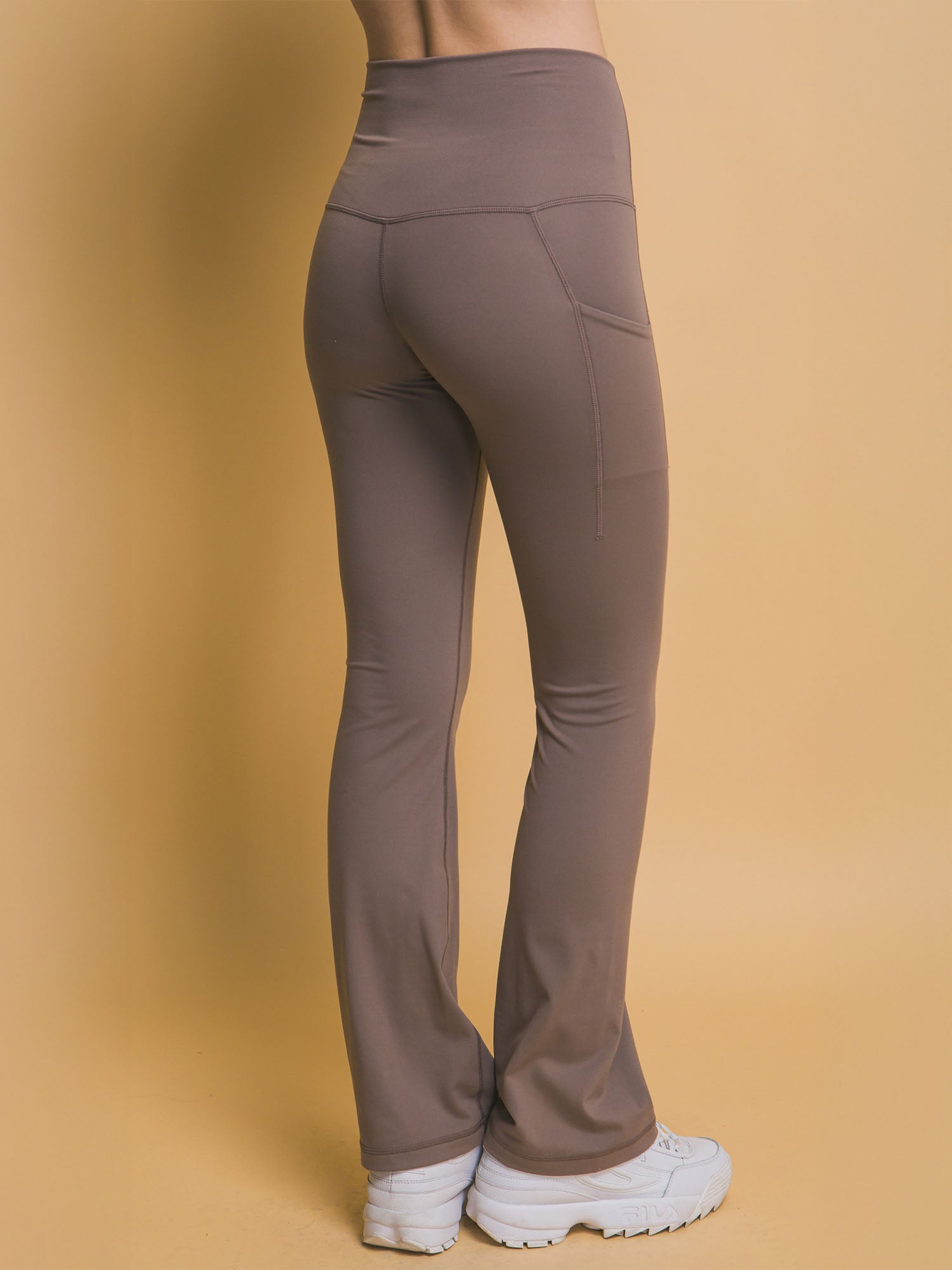 #color_MOCHA TRUFFLE