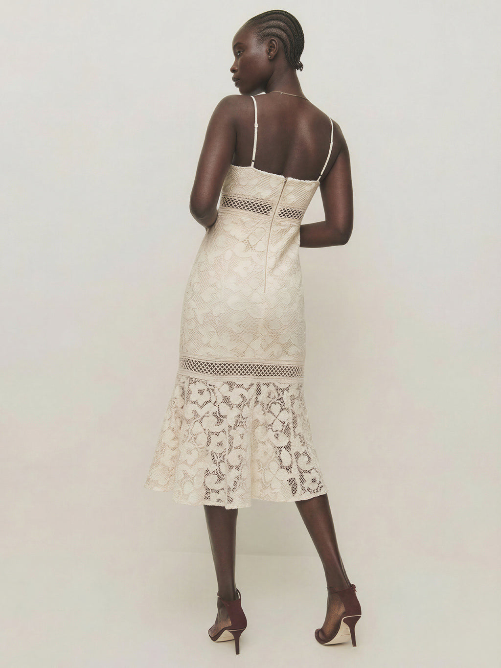 #color_IVORY