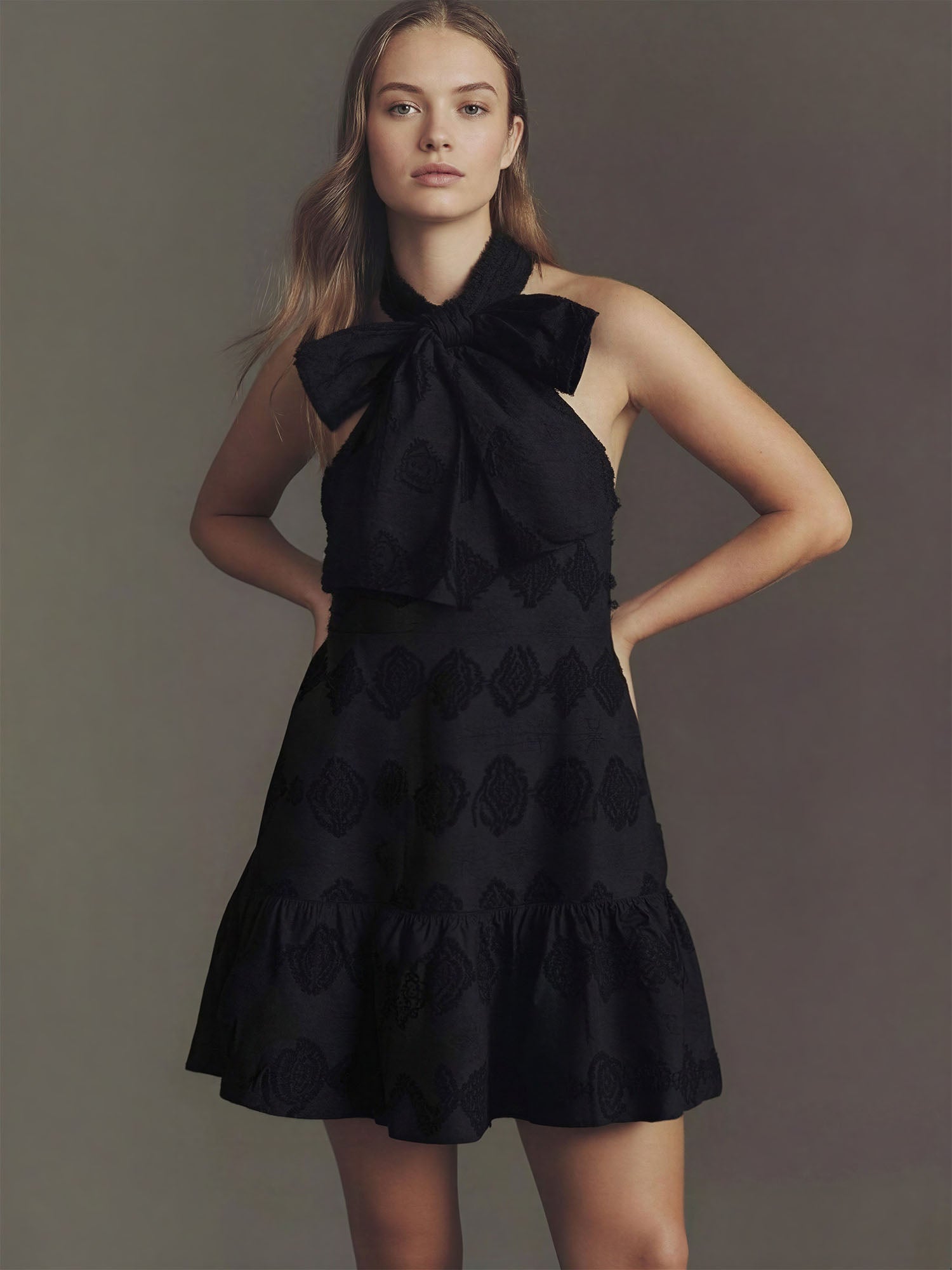 #color_BLACK