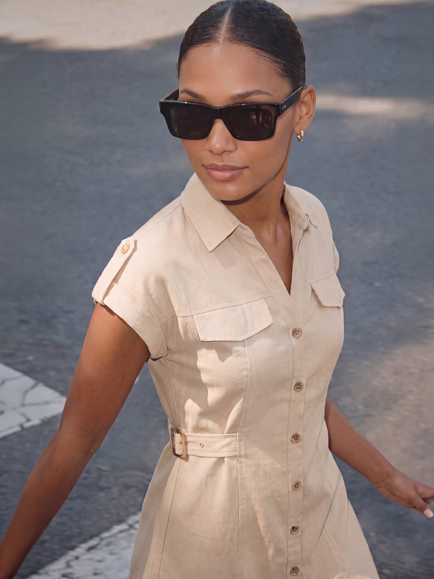 #color_KHAKI