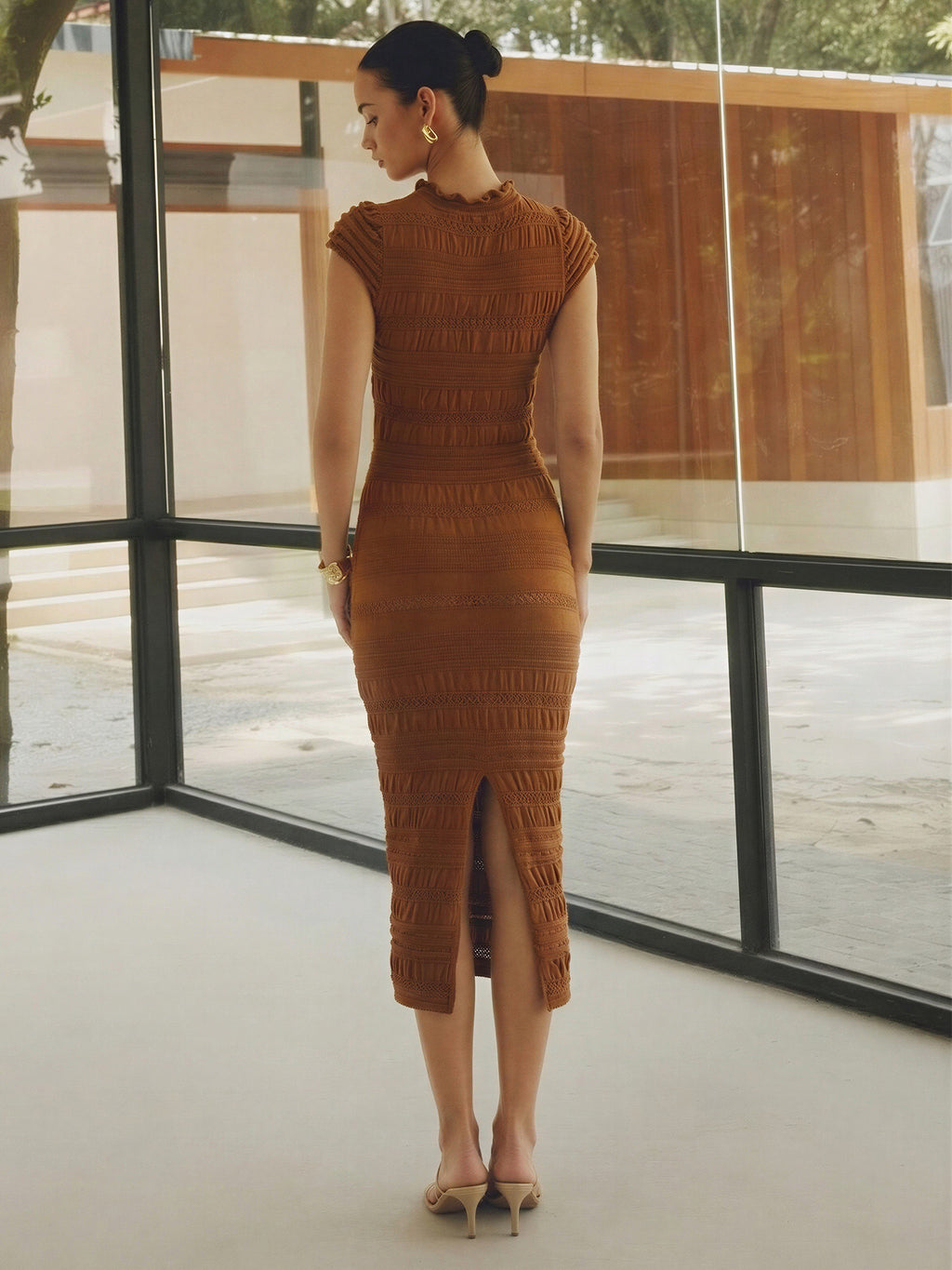#color_BROWN