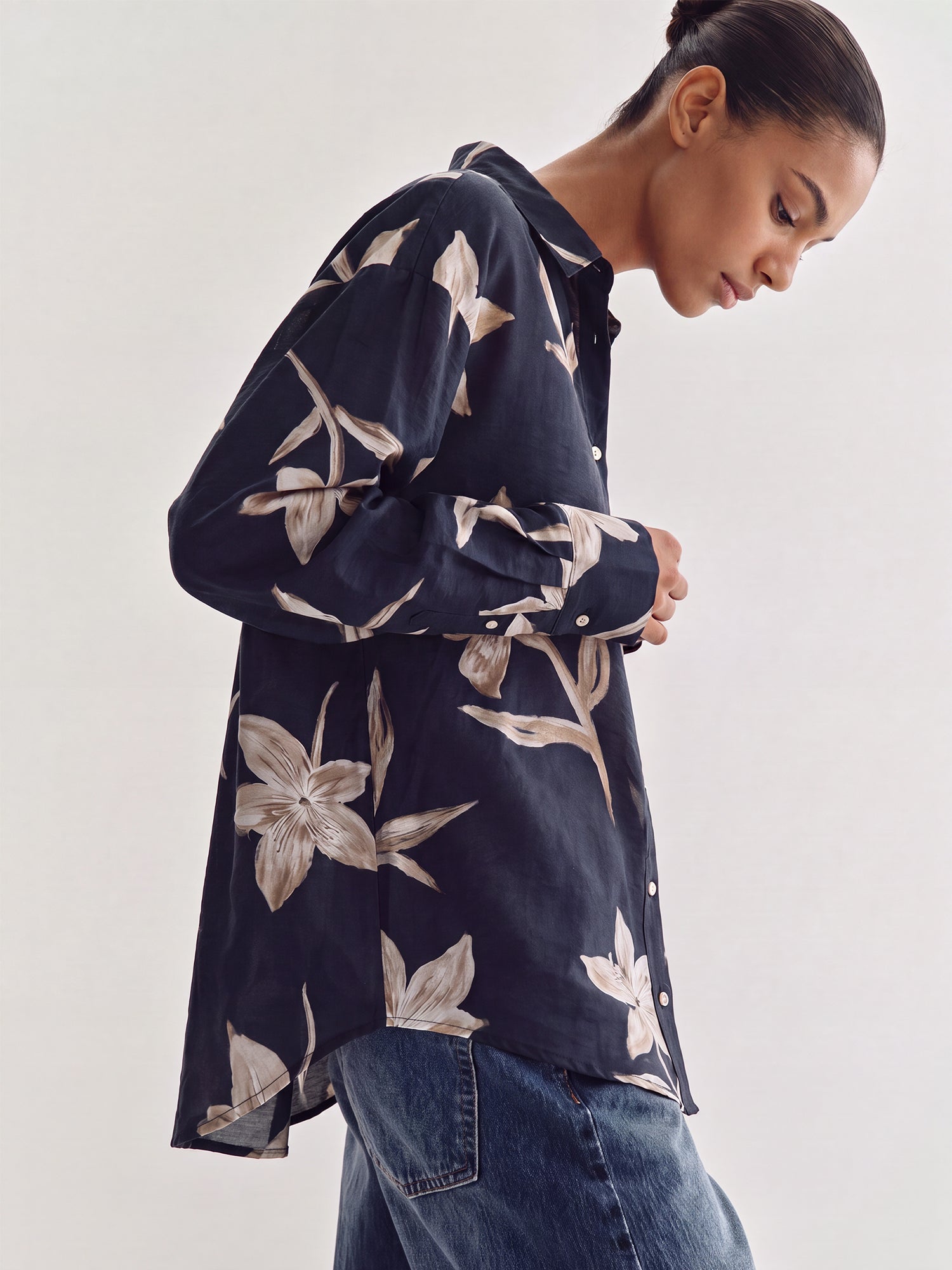 #color_NAVY