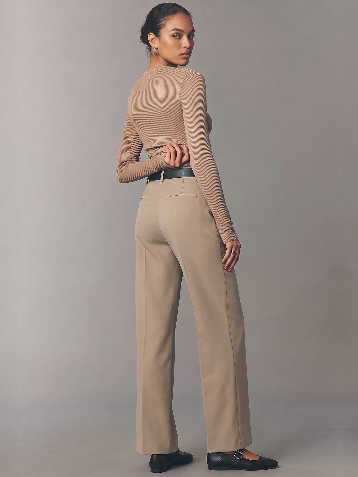 #color_KHAKI