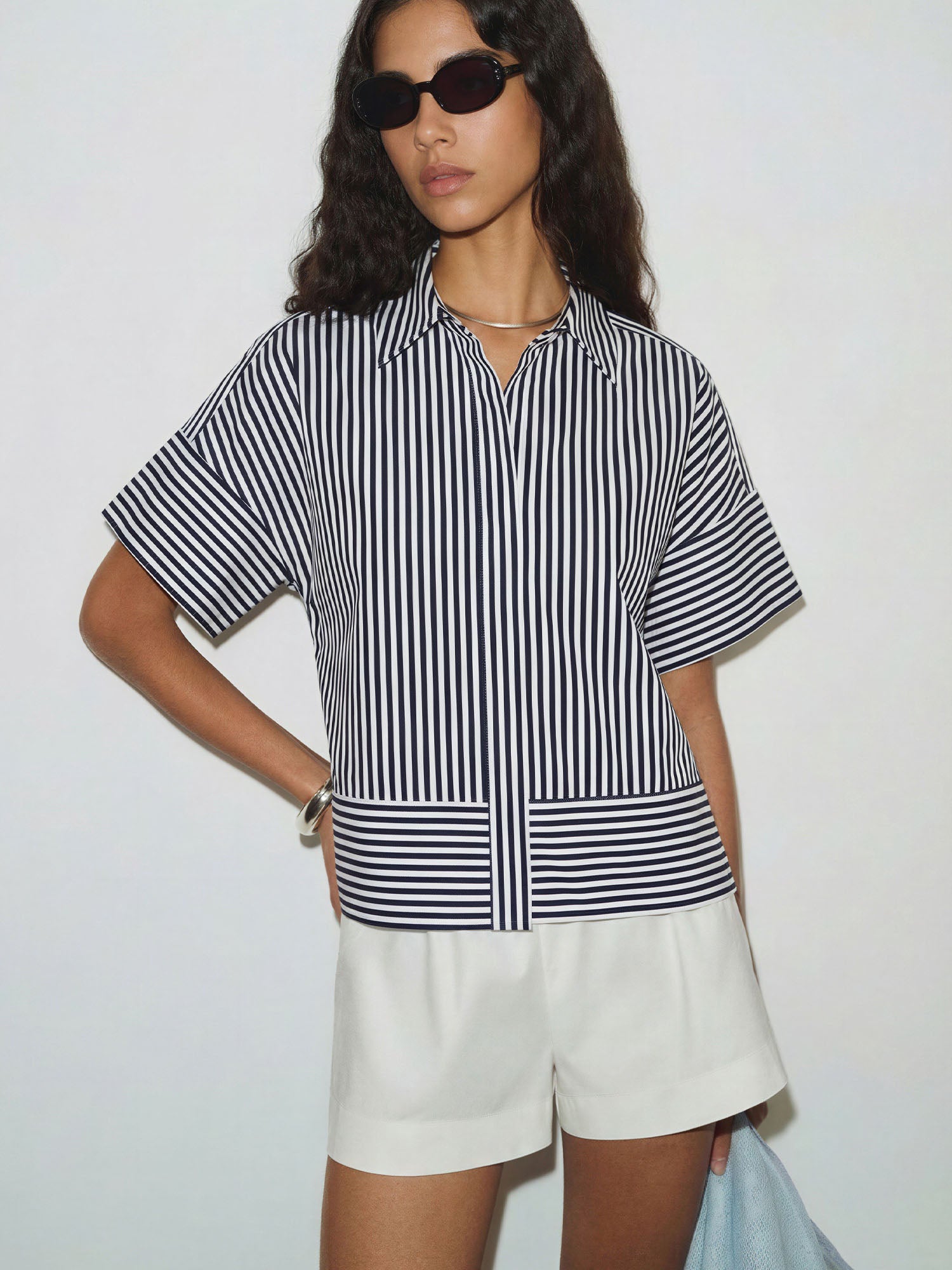 #color_NAVY