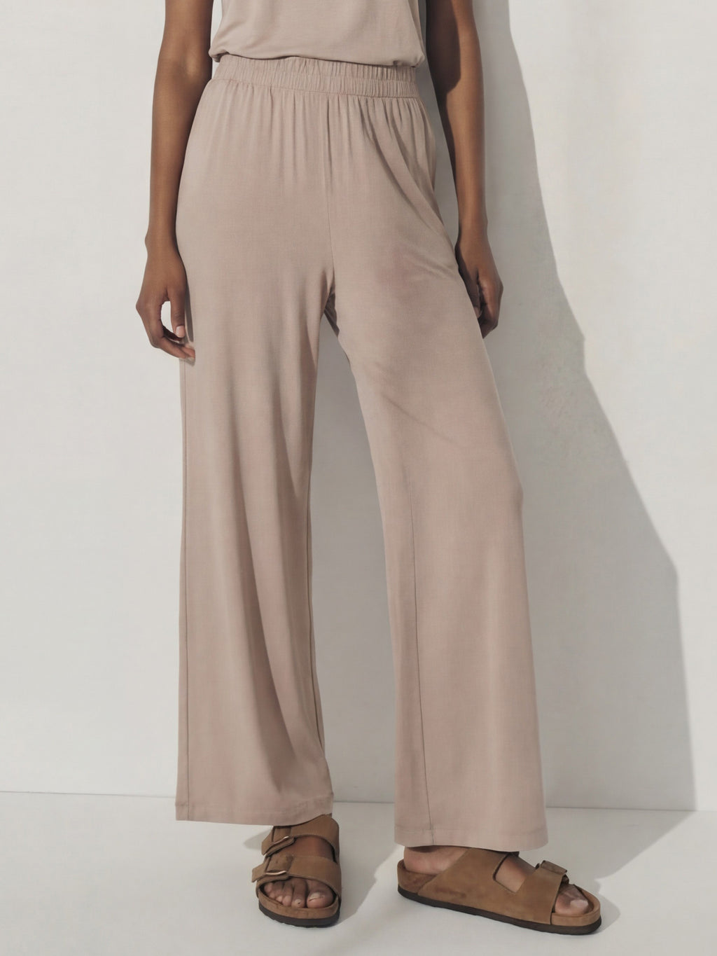 #color_TAUPE