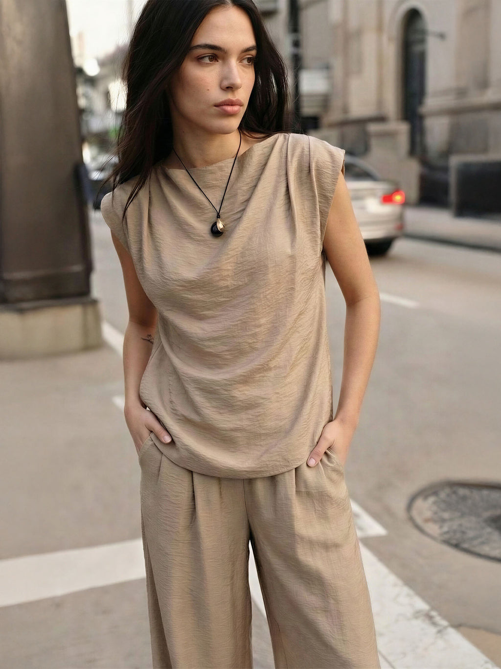 #color_TAUPE
